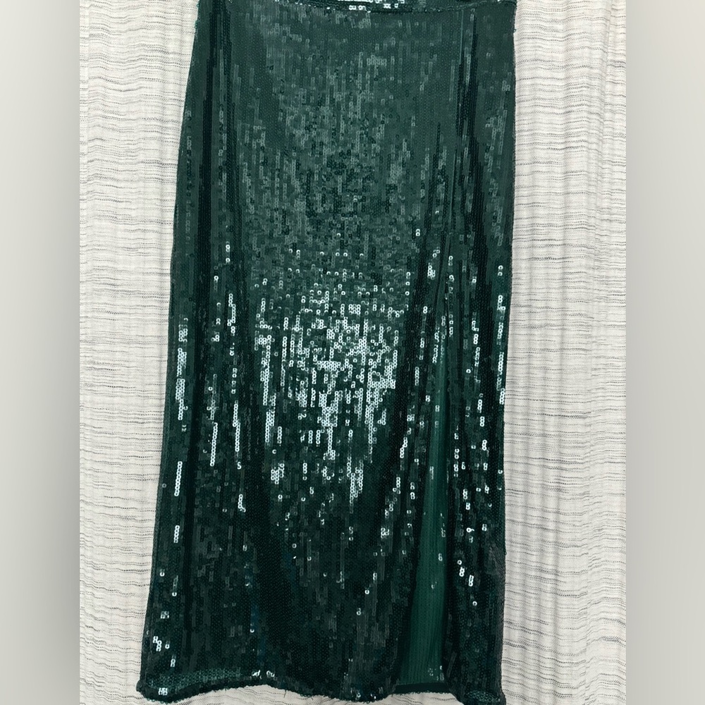 SEQUINED SLIT SKIRT
